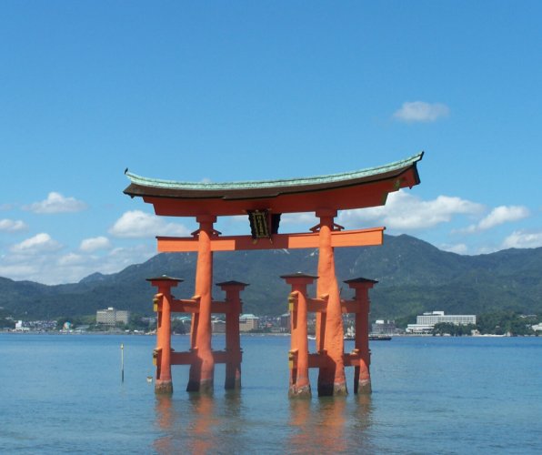 L’esperienza del sacro in Giappone: introduzione allo Shintō, la via degli dei